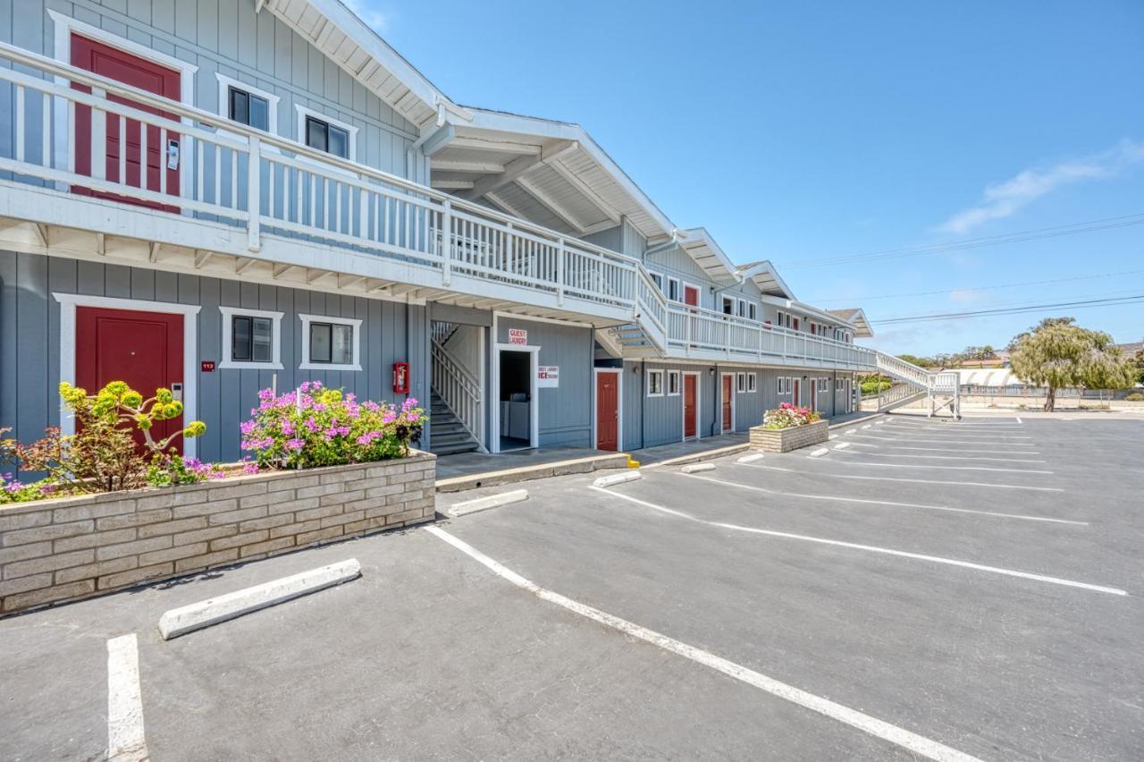 Harbor House Inn Morro Bay Exterior photo